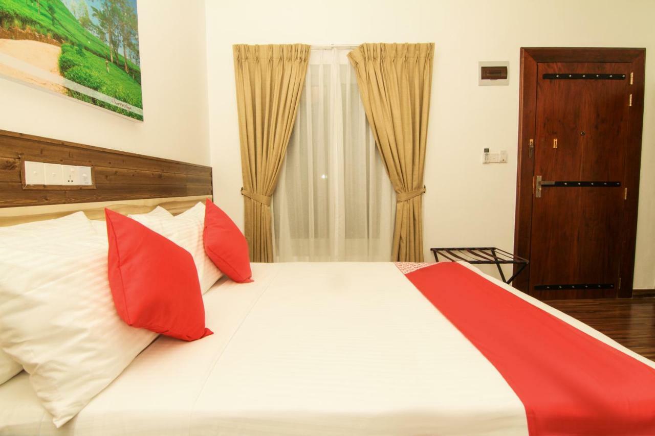 Clove Transit Hotel Kotugoda Εξωτερικό φωτογραφία