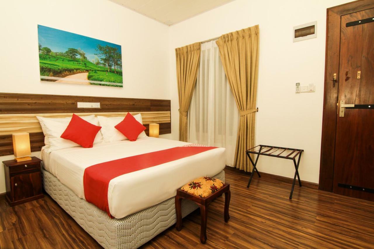 Clove Transit Hotel Kotugoda Εξωτερικό φωτογραφία